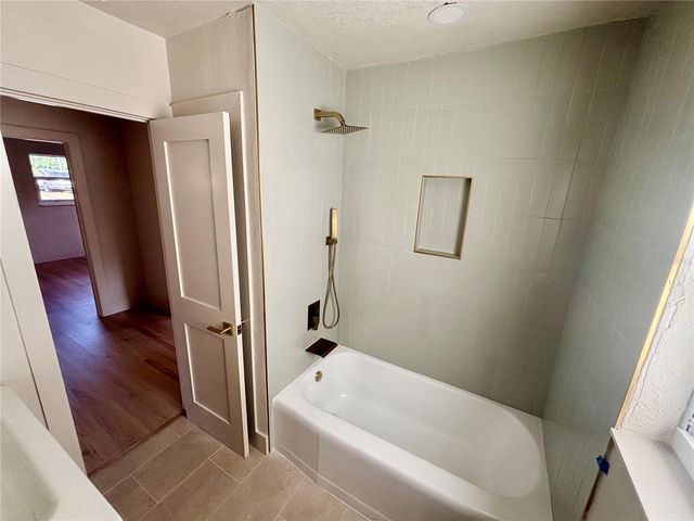 644 MANOR DRIVE W, Dunedin, FL 34698