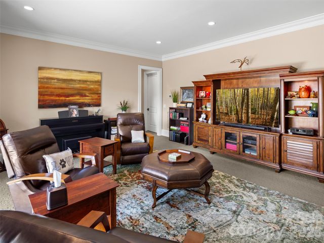 171 Walnut Valley Parkway, Arden, NC 28704