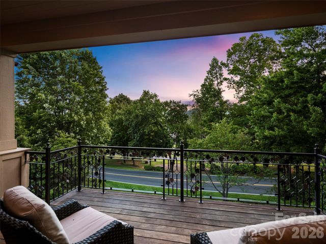 171 Walnut Valley Parkway, Arden, NC 28704