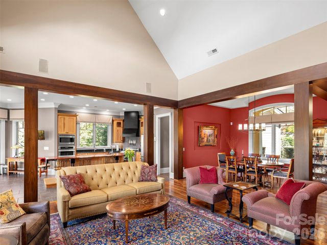 171 Walnut Valley Parkway, Arden, NC 28704
