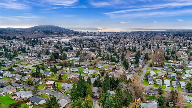 2615 Huron Street, Bellingham, WA 98226
