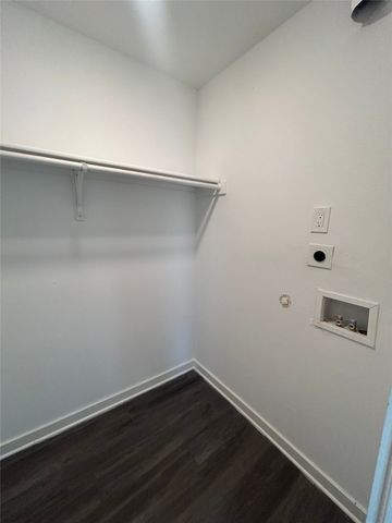 321 E 8th Street 216, Dallas, TX 75203