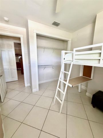 9444 SW 78th St 0, Miami, FL 33173
