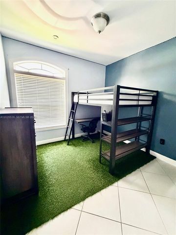 9444 SW 78th St 0, Miami, FL 33173