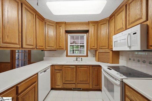 7 Norwich Drive, Greenville, SC 29609