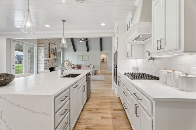 8210 E 111th Street North, Owasso, OK 74055