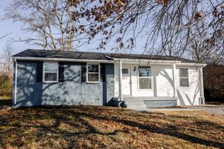 3226 Hinkle Dr, Nashville, TN 37218