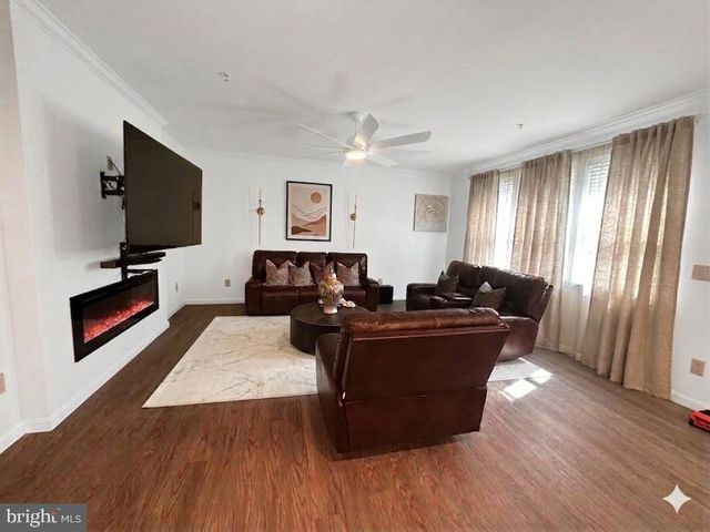 1113 GATEWAY PARK CT, District Heights, MD 20747