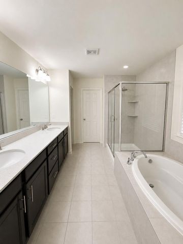 1113 GATEWAY PARK CT, District Heights, MD 20747