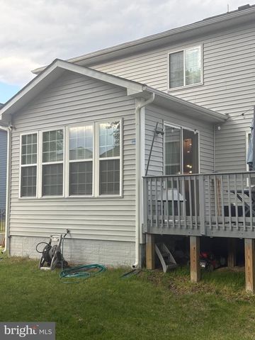 1113 GATEWAY PARK CT, District Heights, MD 20747