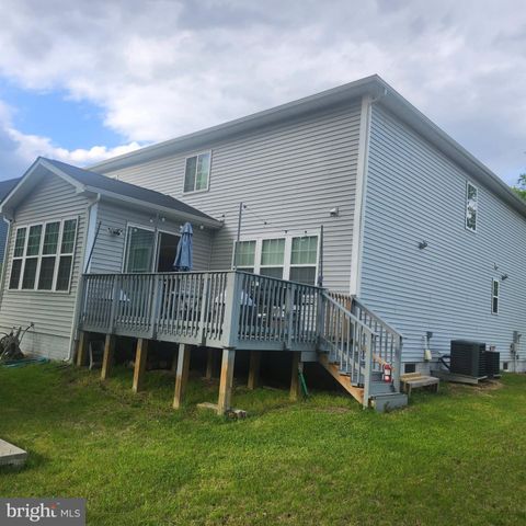 1113 GATEWAY PARK CT, District Heights, MD 20747