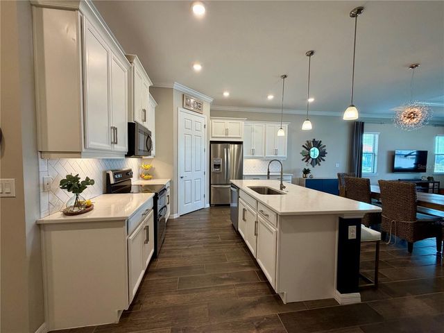 283 TOSCAVILLA BOULEVARD, North Venice, FL 34275