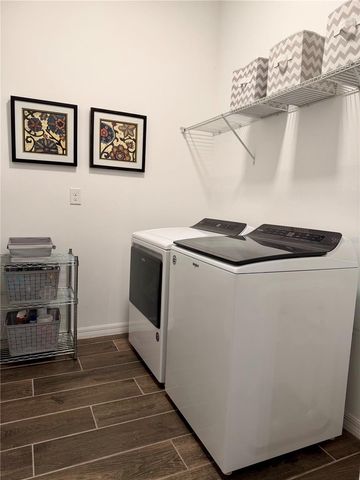 283 TOSCAVILLA BOULEVARD, North Venice, FL 34275