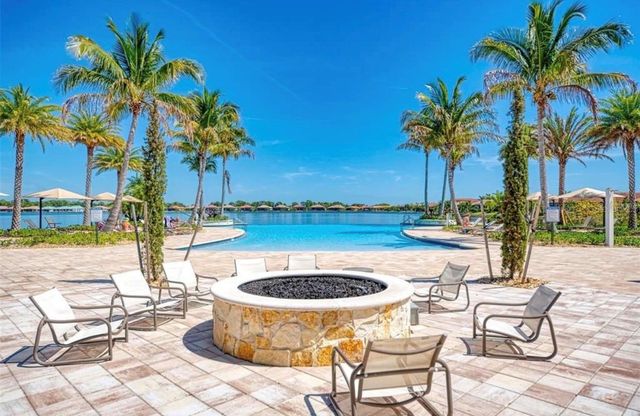 283 TOSCAVILLA BOULEVARD, North Venice, FL 34275