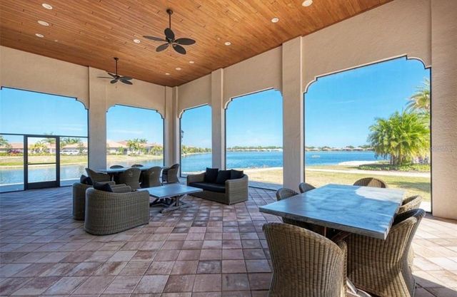 283 TOSCAVILLA BOULEVARD, North Venice, FL 34275