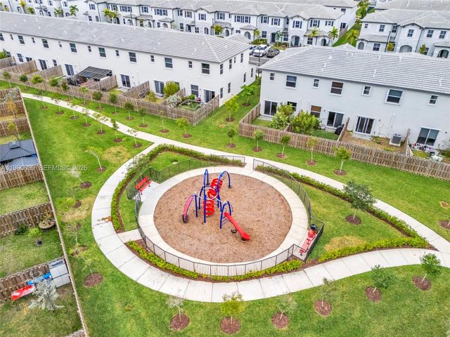 16264 SW 292nd St, Homestead, FL 33033