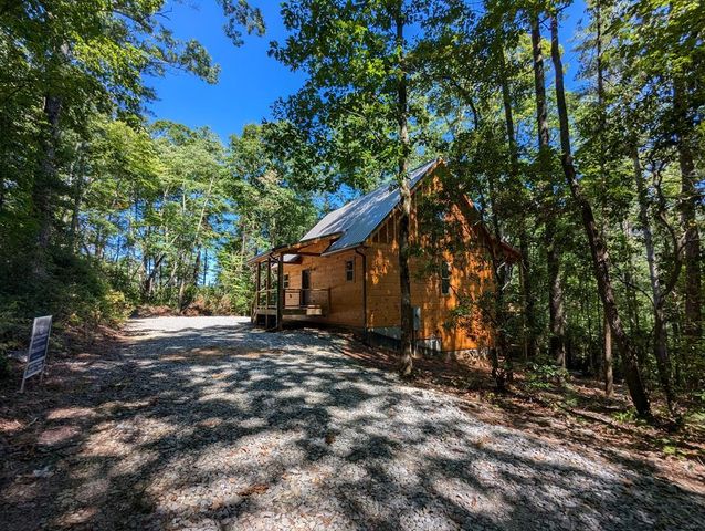 5860 Old Bucktown Road, Ellijay, GA 30536