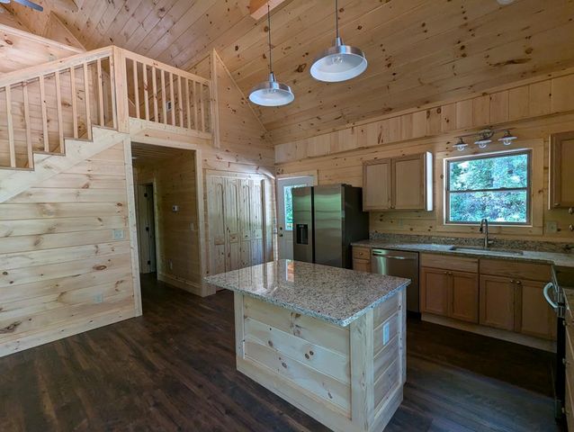 5860 Old Bucktown Road, Ellijay, GA 30536
