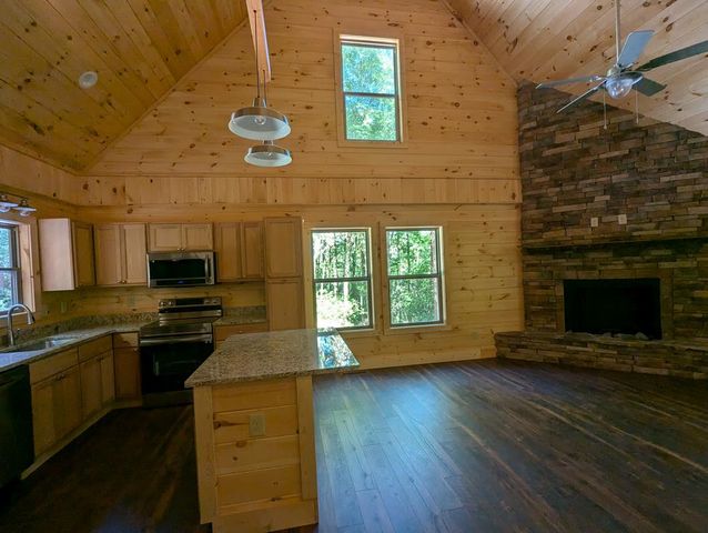 5860 Old Bucktown Road, Ellijay, GA 30536