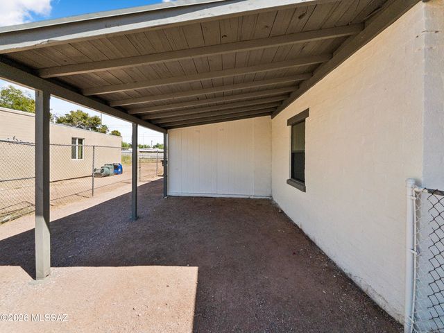 720 W Paris Promenade, Tucson, AZ 85705