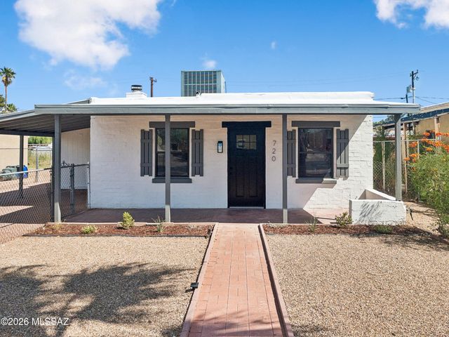 720 W Paris Promenade, Tucson, AZ 85705