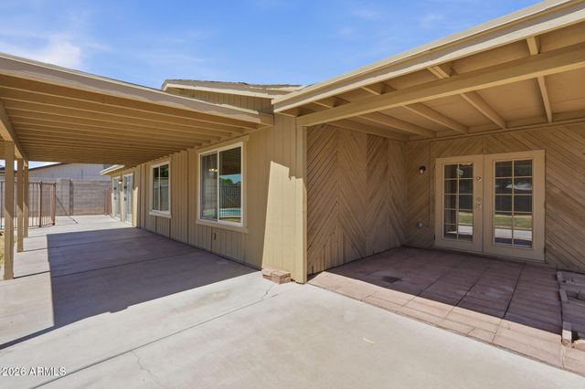 512 N LOS FELIZ Drive, Chandler, AZ 85226