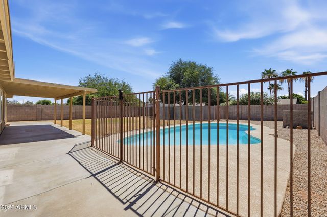 512 N LOS FELIZ Drive, Chandler, AZ 85226