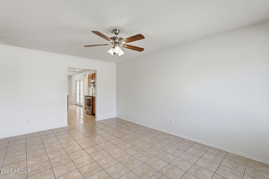 512 N LOS FELIZ Drive, Chandler, AZ 85226 — photo 4