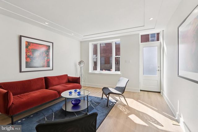 2441 S CLARION ST, Philadelphia, PA 19148