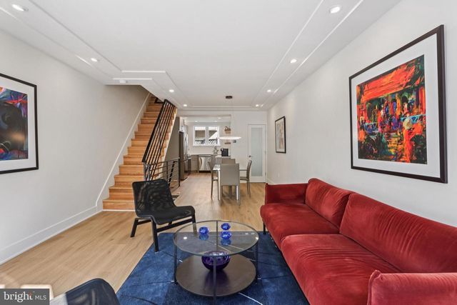 2441 S CLARION ST, Philadelphia, PA 19148