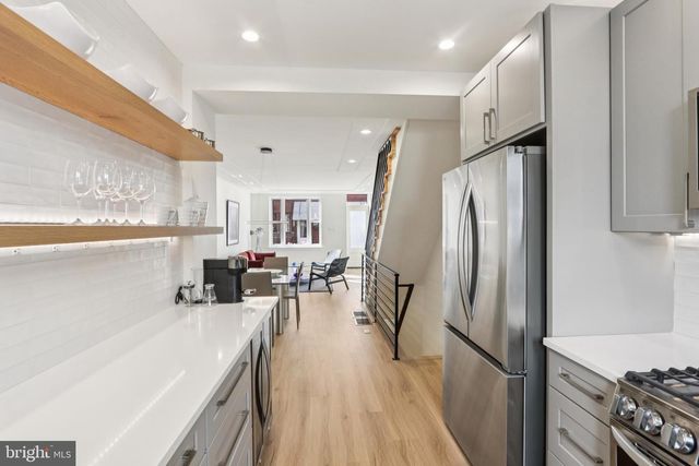 2441 S CLARION ST, Philadelphia, PA 19148