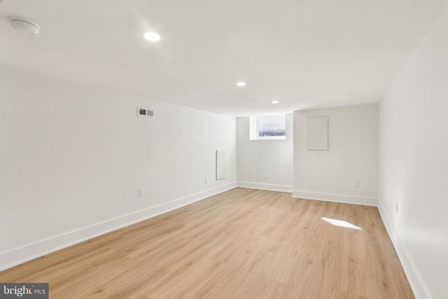 2441 S CLARION ST, Philadelphia, PA 19148