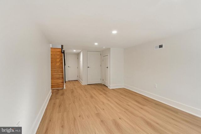 2441 S CLARION ST, Philadelphia, PA 19148