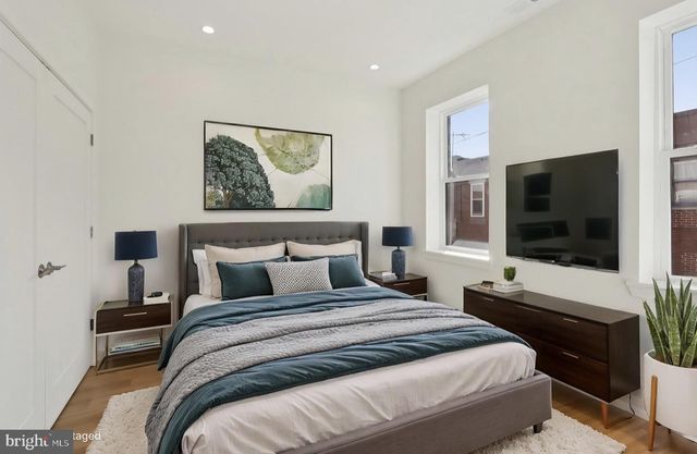 2441 S CLARION ST, Philadelphia, PA 19148