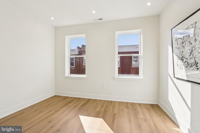 2441 S CLARION ST, Philadelphia, PA 19148