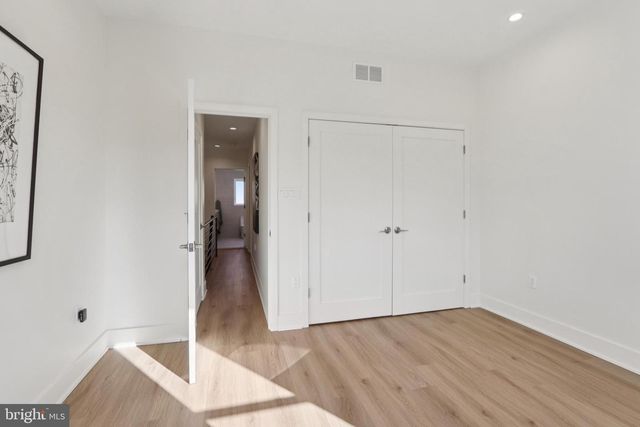 2441 S CLARION ST, Philadelphia, PA 19148