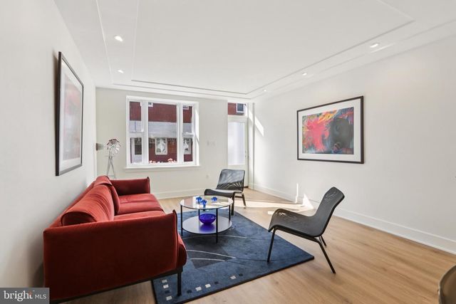 2441 S CLARION ST, Philadelphia, PA 19148