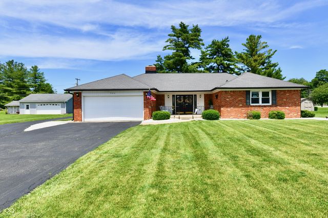 980 Broadway Drive N, Plainfield, IN 46168
