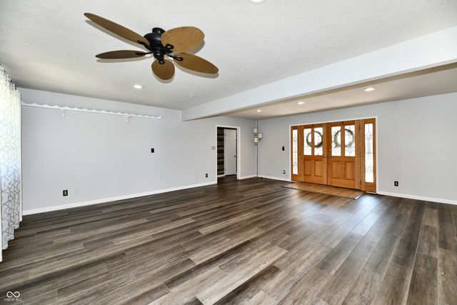 980 Broadway Drive N, Plainfield, IN 46168