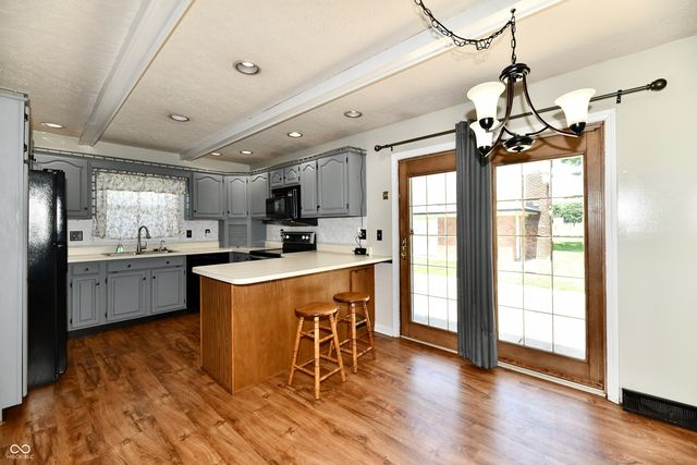 980 Broadway Drive N, Plainfield, IN 46168