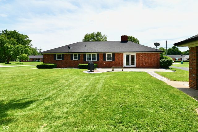980 Broadway Drive N, Plainfield, IN 46168