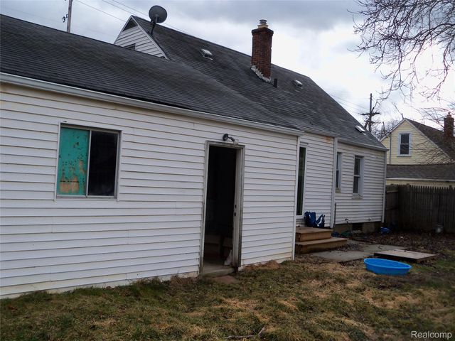 413 E Hemphill Road, Flint, MI 48507