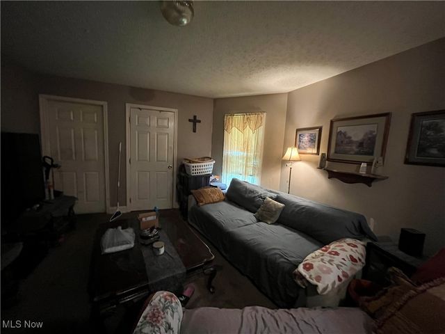 2455 W 7th Street, Cleveland, OH 44113