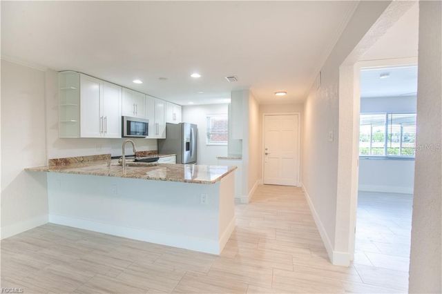 632 VICTORIA DRIVE 103, Cape Coral, FL 33904