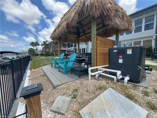 632 VICTORIA DRIVE 103, Cape Coral, FL 33904