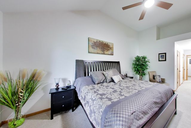 506 Doral Drive, Schererville, IN 46375