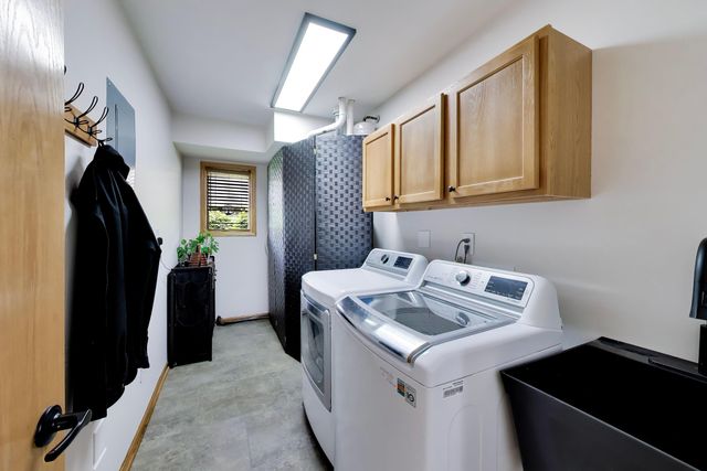 506 Doral Drive, Schererville, IN 46375