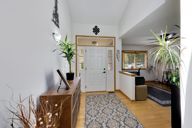 506 Doral Drive, Schererville, IN 46375