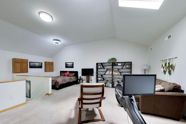 506 Doral Drive, Schererville, IN 46375