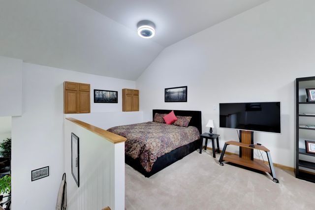 506 Doral Drive, Schererville, IN 46375